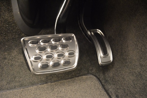 Used 2017 Bentley Bentayga for sale Sold at Maserati of Westport in Westport CT 06880 27