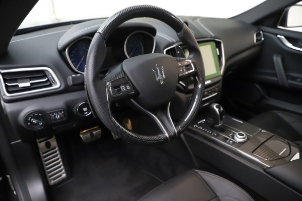 Used 2017 Maserati Ghibli S Q4 for sale Sold at Maserati of Westport in Westport CT 06880 13
