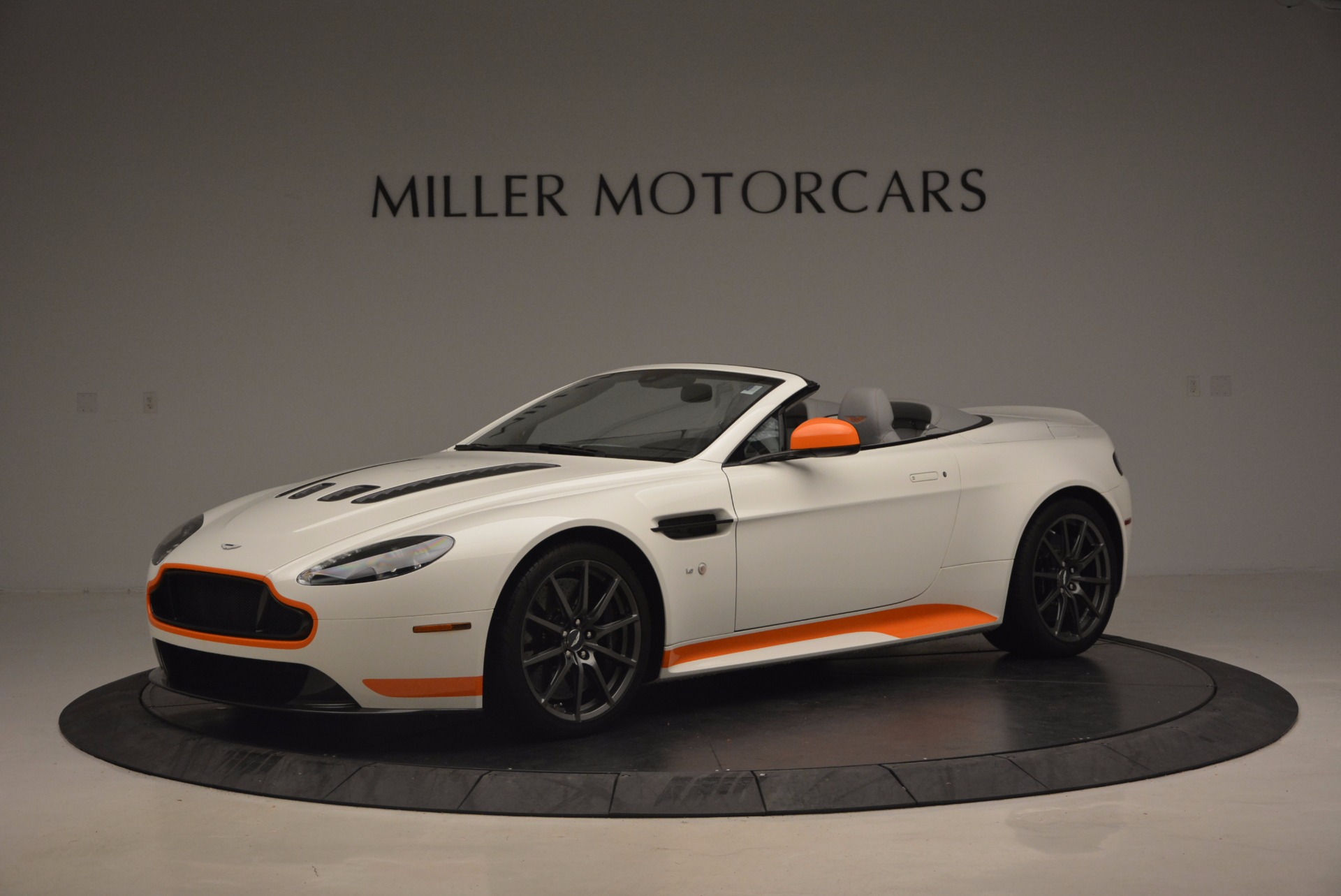 Used 2017 Aston Martin V12 Vantage S Convertible for sale Sold at Maserati of Westport in Westport CT 06880 1
