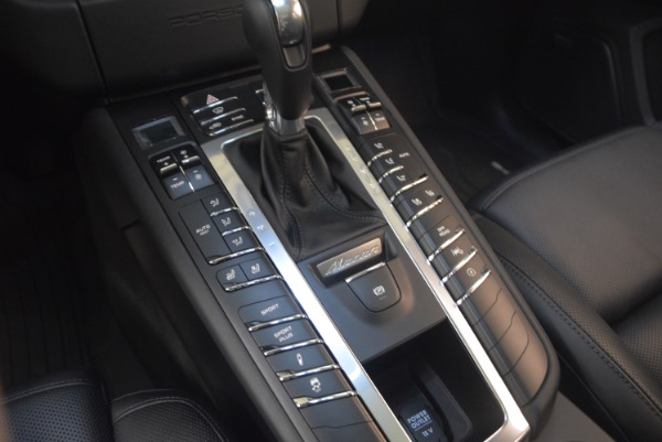 Used 2016 Porsche Macan Turbo for sale Sold at Maserati of Westport in Westport CT 06880 20