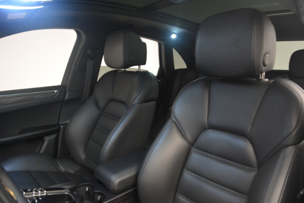 Used 2016 Porsche Macan Turbo for sale Sold at Maserati of Westport in Westport CT 06880 25