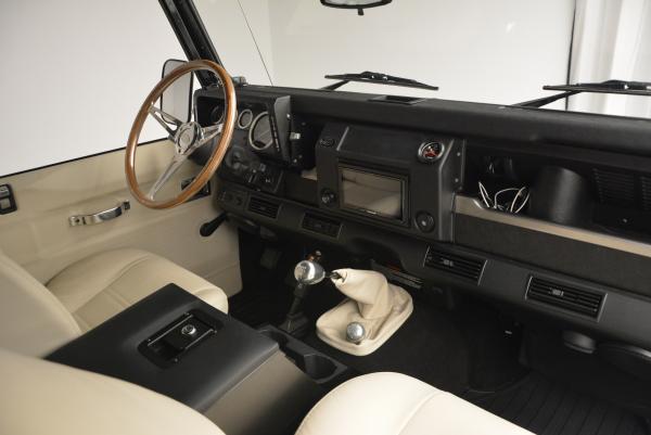 Used 1985 LAND ROVER Defender 110 for sale Sold at Maserati of Westport in Westport CT 06880 15