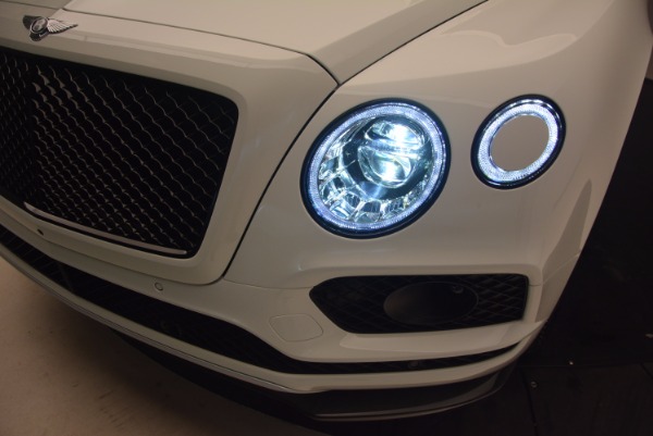 New 2018 Bentley Bentayga Black Edition for sale Sold at Maserati of Westport in Westport CT 06880 19