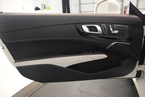 Used 2015 Mercedes-Benz SL-Class SL 550 for sale Sold at Maserati of Westport in Westport CT 06880 28