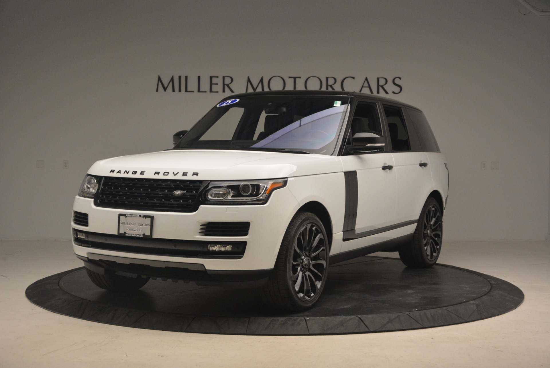 Used 2015 Land Rover Range Rover Supercharged for sale Sold at Maserati of Westport in Westport CT 06880 1