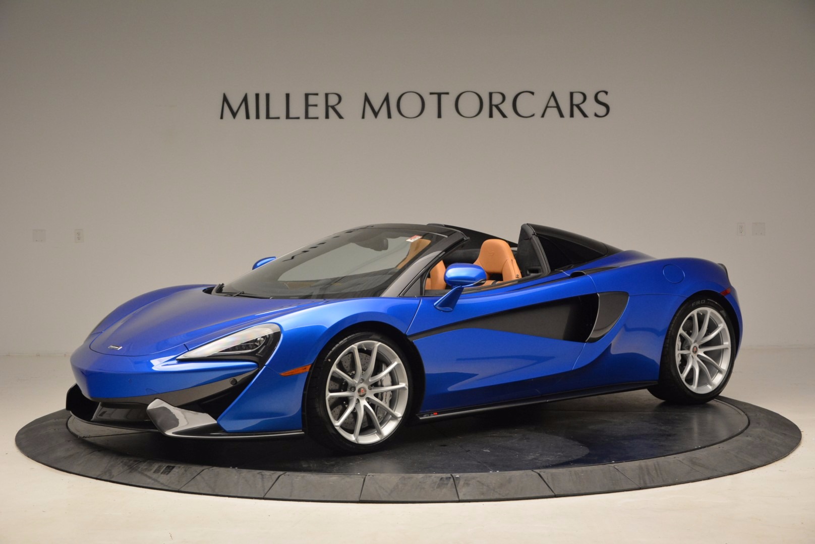 Used 2018 McLaren 570S Spider for sale Sold at Maserati of Westport in Westport CT 06880 1