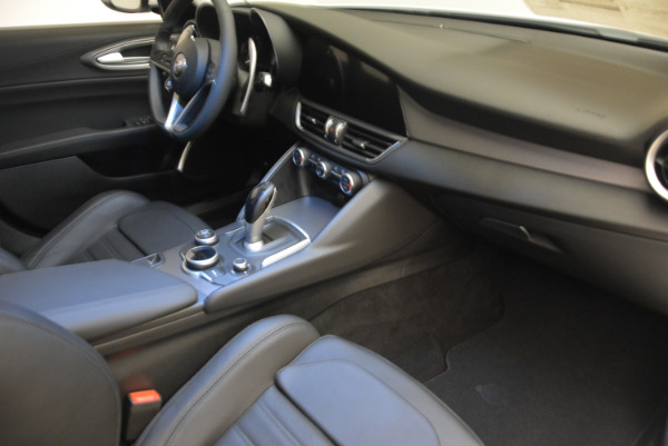 New 2017 Alfa Romeo Giulia Ti Sport Q4 for sale Sold at Maserati of Westport in Westport CT 06880 21