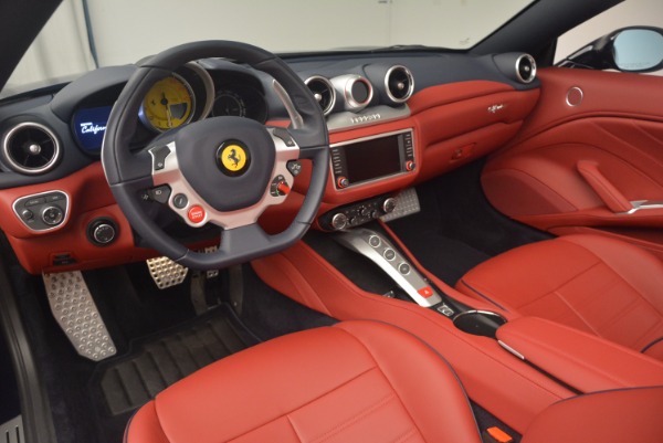 Used 2017 Ferrari California T for sale Sold at Maserati of Westport in Westport CT 06880 25
