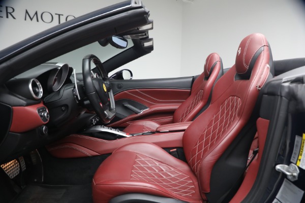 Used 2016 Ferrari California T for sale $119,900 at Maserati of Westport in Westport CT 06880 14