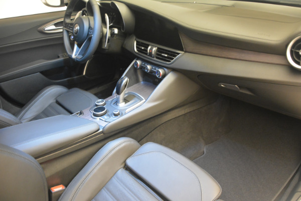 New 2017 Alfa Romeo Giulia Ti Q4 for sale Sold at Maserati of Westport in Westport CT 06880 18