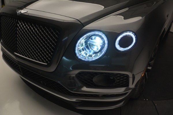 Used 2018 Bentley Bentayga W12 Signature for sale Sold at Maserati of Westport in Westport CT 06880 16