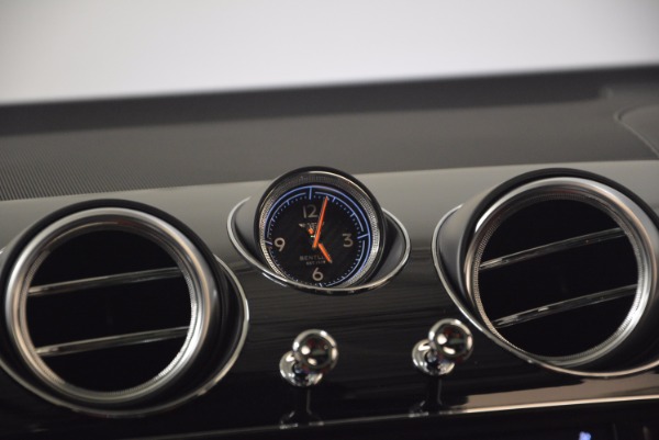 Used 2018 Bentley Bentayga W12 Signature for sale Sold at Maserati of Westport in Westport CT 06880 25