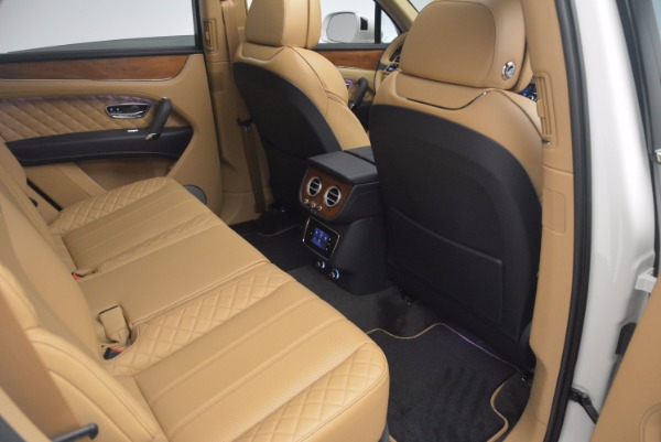 New 2018 Bentley Bentayga W12 Signature for sale Sold at Maserati of Westport in Westport CT 06880 24
