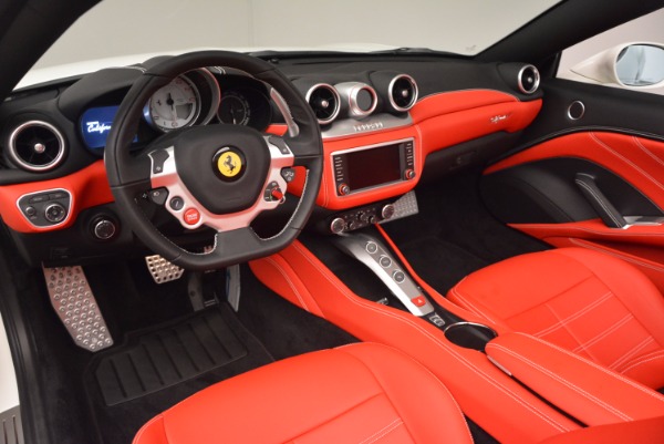 Used 2017 Ferrari California T for sale Sold at Maserati of Westport in Westport CT 06880 25
