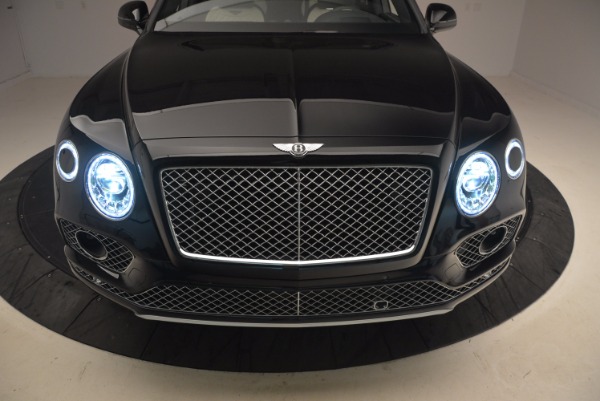 New 2018 Bentley Bentayga Signature for sale Sold at Maserati of Westport in Westport CT 06880 16