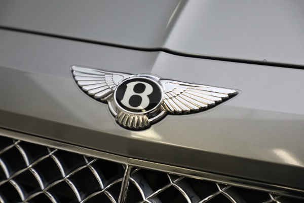 Used 2018 Bentley Bentayga W12 Signature Edition for sale $94,900 at Maserati of Westport in Westport CT 06880 14