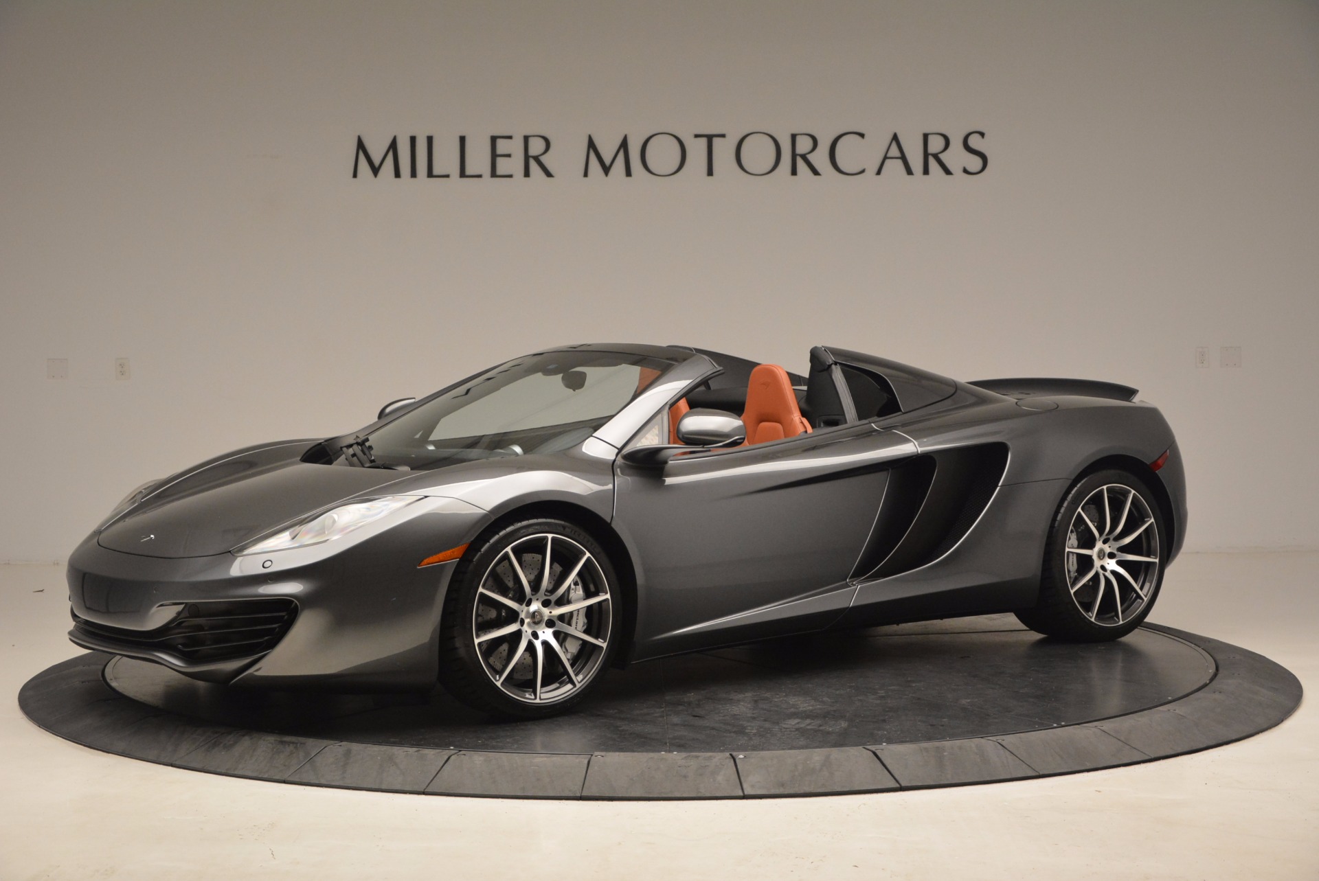 Used 2014 McLaren MP4-12C SPIDER Convertible for sale Sold at Maserati of Westport in Westport CT 06880 1