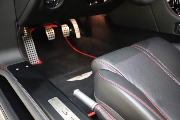 Used 2017 Aston Martin V12 Vantage S Coupe for sale $179,900 at Maserati of Westport in Westport CT 06880 17