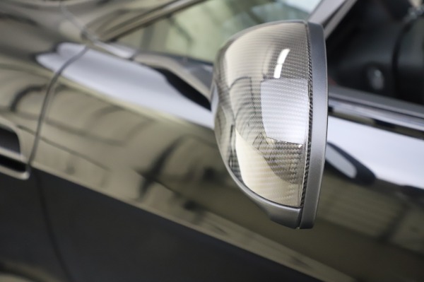 Used 2017 Aston Martin V12 Vantage S Coupe for sale $179,900 at Maserati of Westport in Westport CT 06880 27