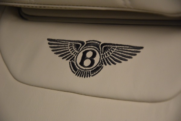 Used 2018 Bentley Bentayga Onyx for sale Sold at Maserati of Westport in Westport CT 06880 19