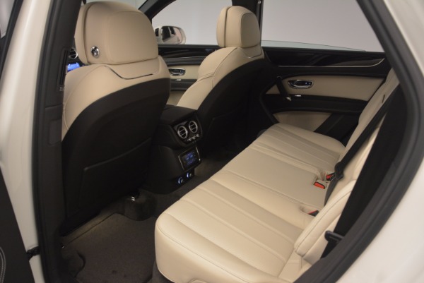 Used 2018 Bentley Bentayga Onyx for sale Sold at Maserati of Westport in Westport CT 06880 20