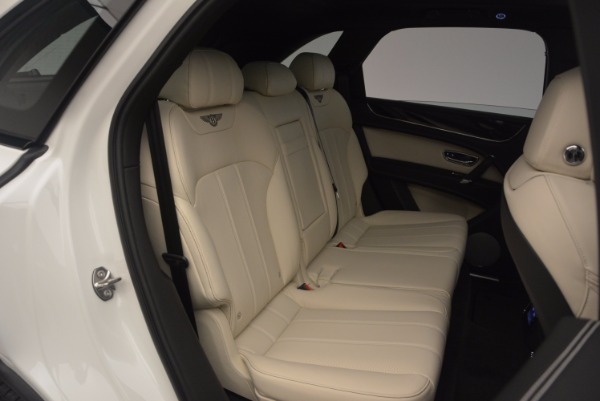 Used 2018 Bentley Bentayga Onyx for sale Sold at Maserati of Westport in Westport CT 06880 26
