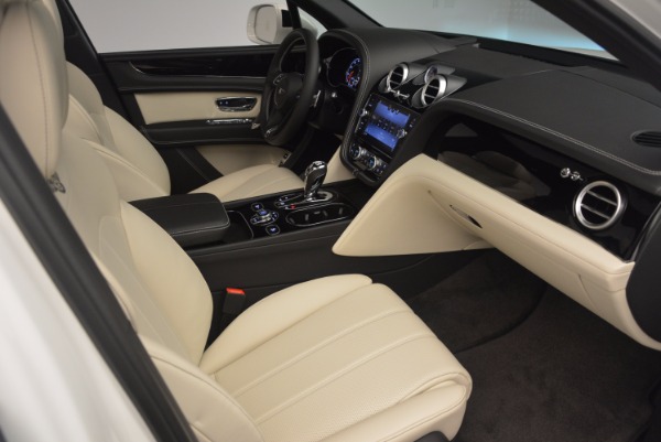 Used 2018 Bentley Bentayga Onyx for sale Sold at Maserati of Westport in Westport CT 06880 27