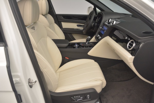 Used 2018 Bentley Bentayga Onyx for sale Sold at Maserati of Westport in Westport CT 06880 28