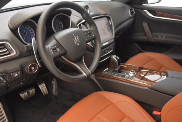 New 2018 Maserati Ghibli S Q4 Gransport for sale Sold at Maserati of Westport in Westport CT 06880 13