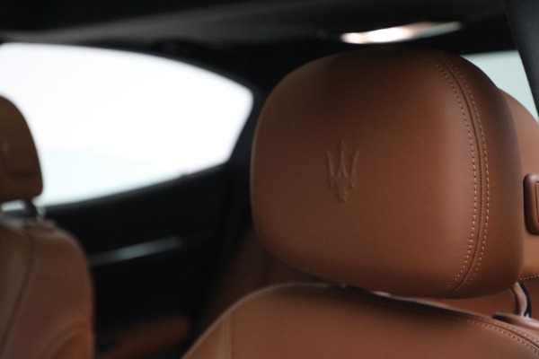 Used 2018 Maserati Ghibli S Q4 for sale Sold at Maserati of Westport in Westport CT 06880 17