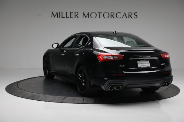 Used 2018 Maserati Ghibli S Q4 Gransport for sale Sold at Maserati of Westport in Westport CT 06880 5