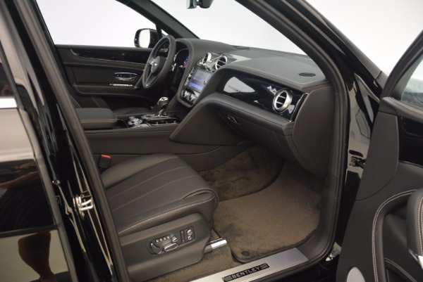 Used 2018 Bentley Bentayga Onyx Edition for sale Sold at Maserati of Westport in Westport CT 06880 26