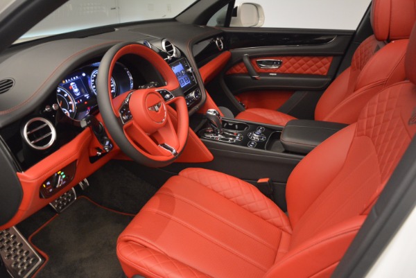 Used 2018 Bentley Bentayga Signature for sale Sold at Maserati of Westport in Westport CT 06880 23