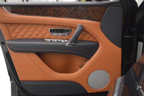 Used 2018 Bentley Bentayga W12 Signature for sale Call for price at Maserati of Westport in Westport CT 06880 21