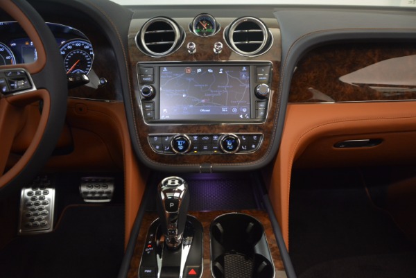 Used 2018 Bentley Bentayga W12 Signature for sale Call for price at Maserati of Westport in Westport CT 06880 27