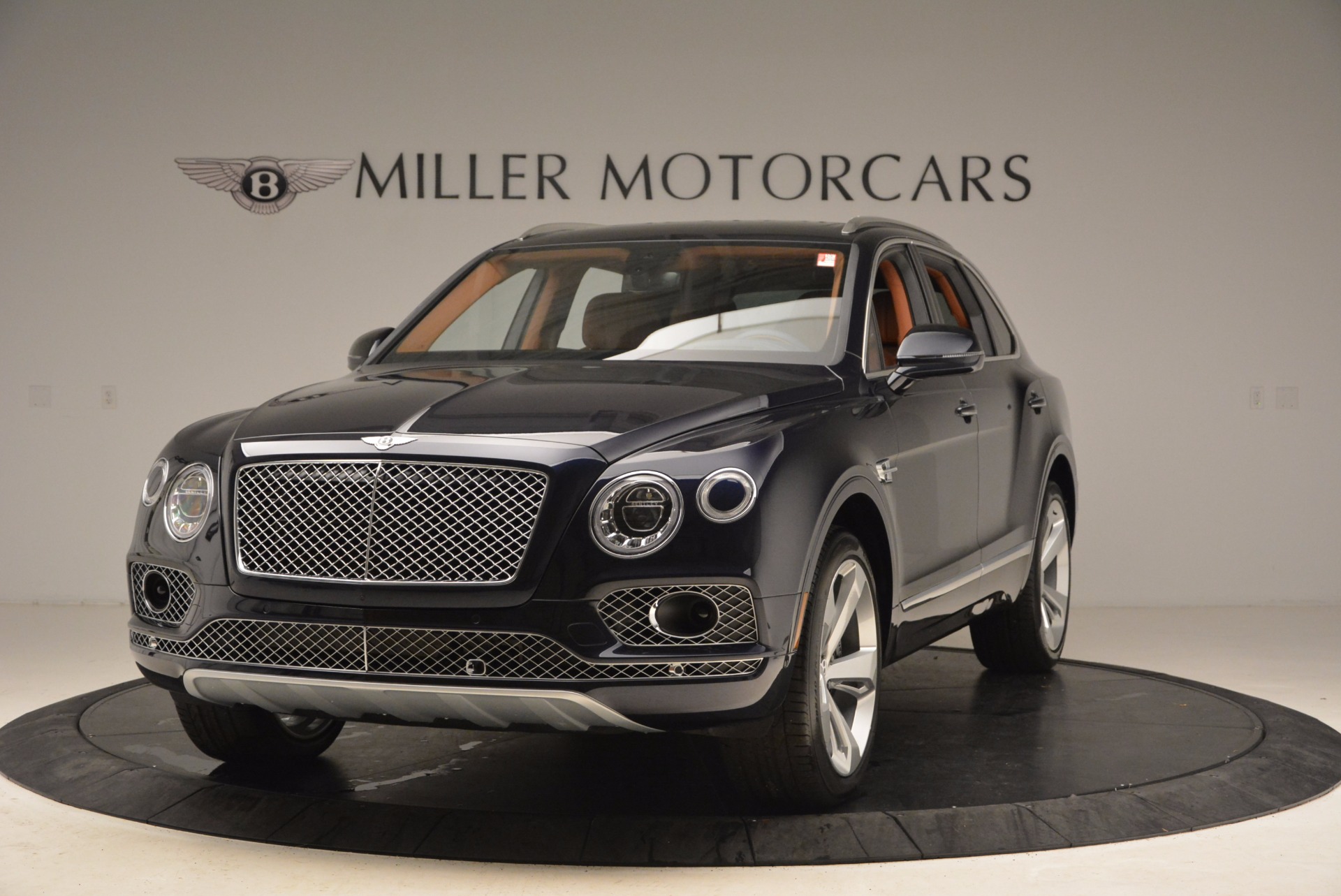 Used 2018 Bentley Bentayga W12 Signature for sale Call for price at Maserati of Westport in Westport CT 06880 1
