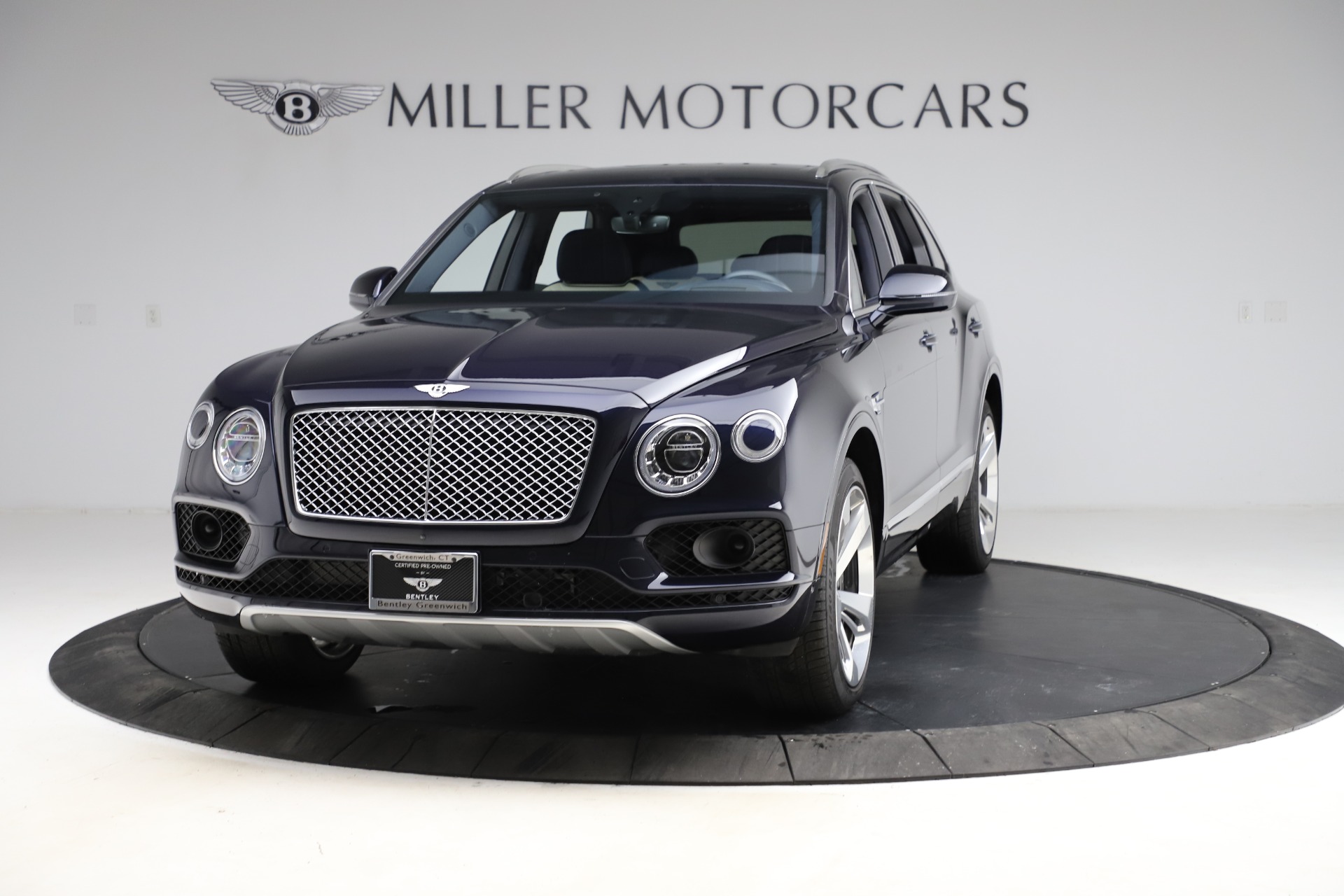 Used 2018 Bentley Bentayga W12 Signature for sale Sold at Maserati of Westport in Westport CT 06880 1