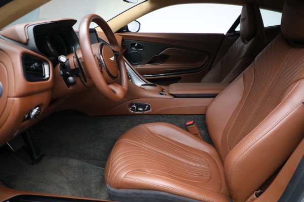 Used 2018 Aston Martin DB11 V12 for sale $127,900 at Maserati of Westport in Westport CT 06880 14