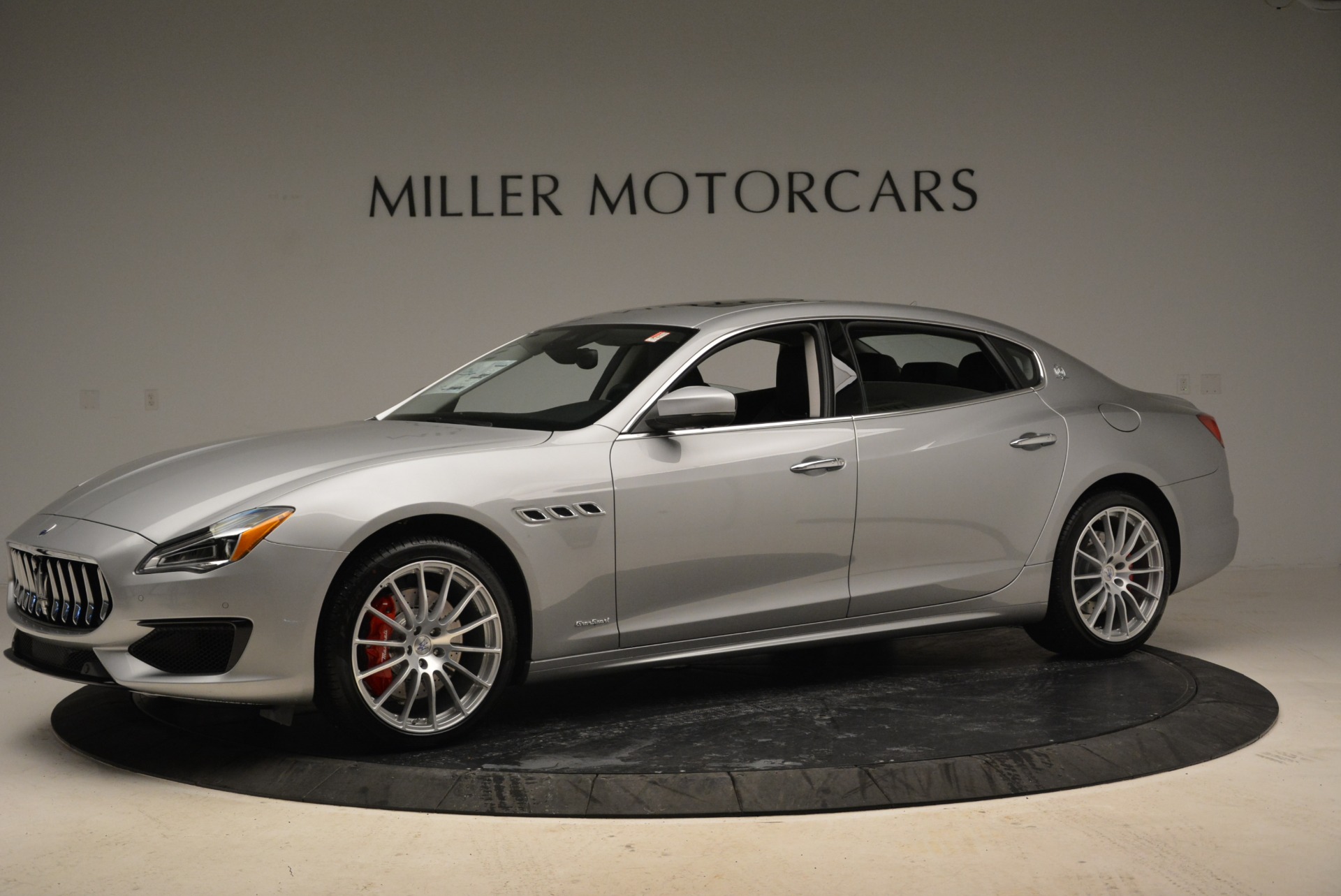 Used 2018 Maserati Quattroporte S Q4 Gransport for sale $69,900 at Maserati of Westport in Westport CT 06880 1