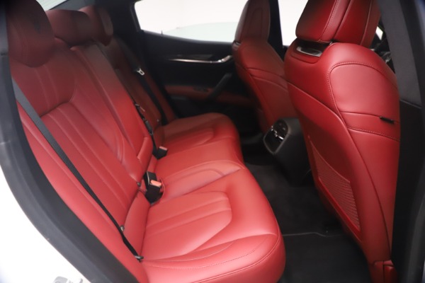 Used 2018 Maserati Ghibli S Q4 GranSport for sale Sold at Maserati of Westport in Westport CT 06880 26