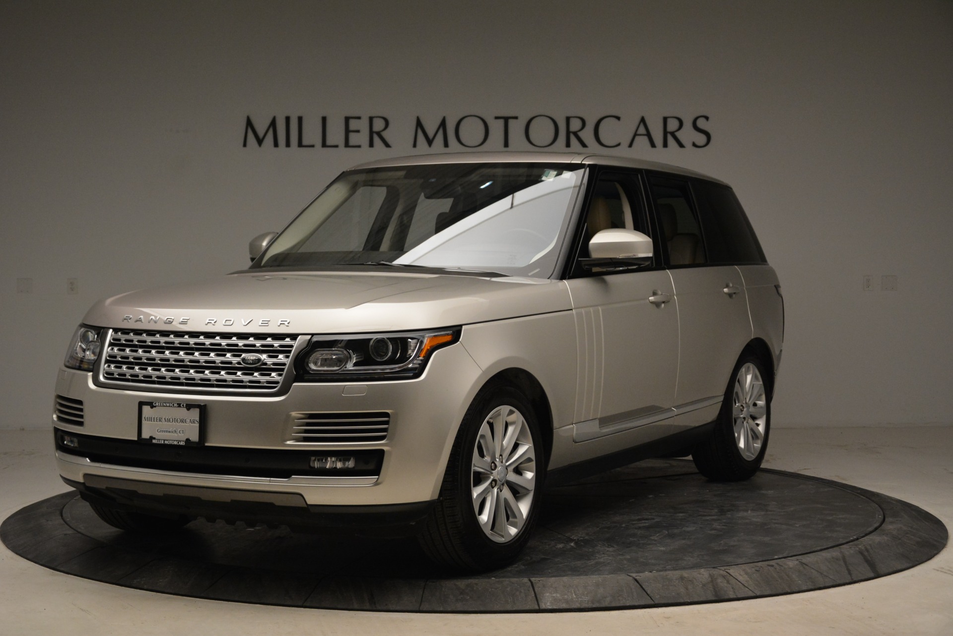 Used 2016 Land Rover Range Rover HSE for sale Sold at Maserati of Westport in Westport CT 06880 1