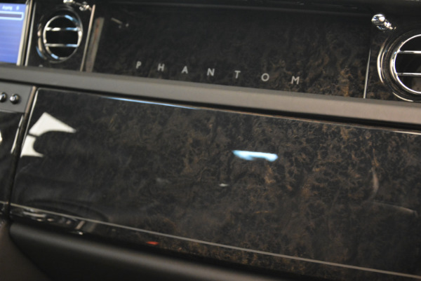 Used 2014 Rolls-Royce Phantom EWB for sale Sold at Maserati of Westport in Westport CT 06880 24