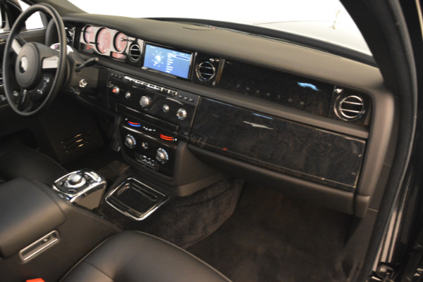 Used 2014 Rolls-Royce Phantom EWB for sale Sold at Maserati of Westport in Westport CT 06880 25