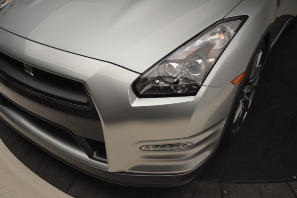 Used 2013 Nissan GT-R Premium for sale Sold at Maserati of Westport in Westport CT 06880 15