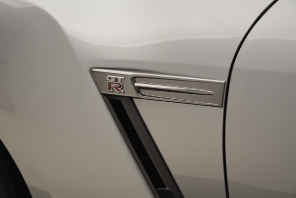 Used 2013 Nissan GT-R Premium for sale Sold at Maserati of Westport in Westport CT 06880 17