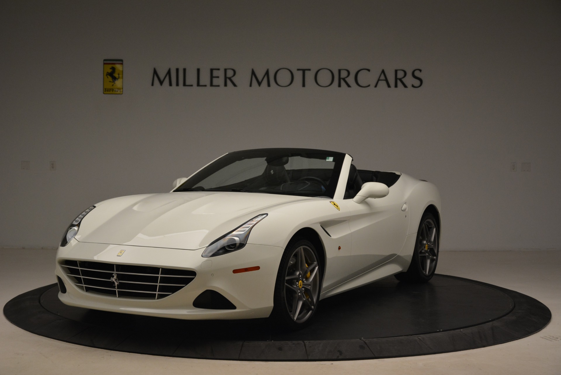 Used 2015 Ferrari California T for sale Sold at Maserati of Westport in Westport CT 06880 1