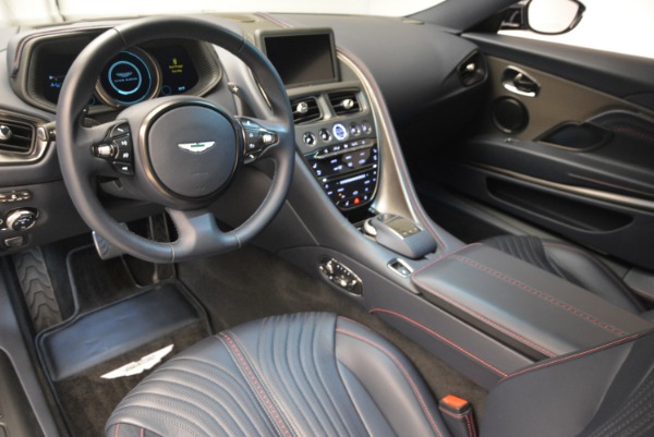 Used 2017 Aston Martin DB11 V12 for sale $149,900 at Maserati of Westport in Westport CT 06880 11