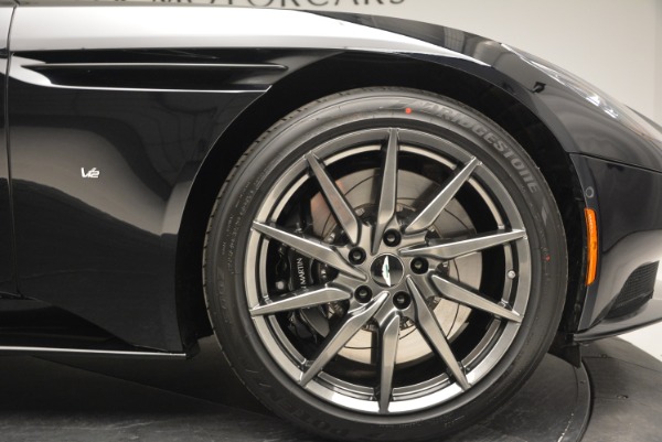 Used 2017 Aston Martin DB11 V12 for sale $149,900 at Maserati of Westport in Westport CT 06880 16