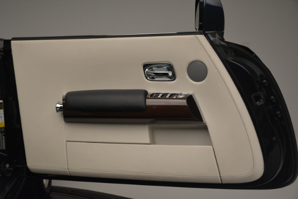 Used 2014 Rolls-Royce Phantom Drophead Coupe for sale Sold at Maserati of Westport in Westport CT 06880 21