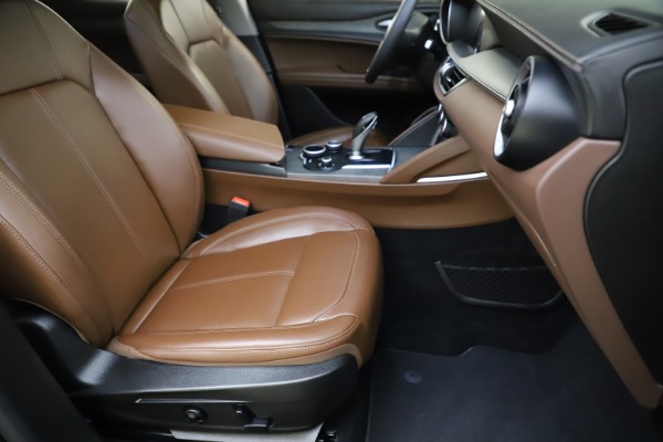 Used 2018 Alfa Romeo Stelvio Ti Q4 for sale Sold at Maserati of Westport in Westport CT 06880 24